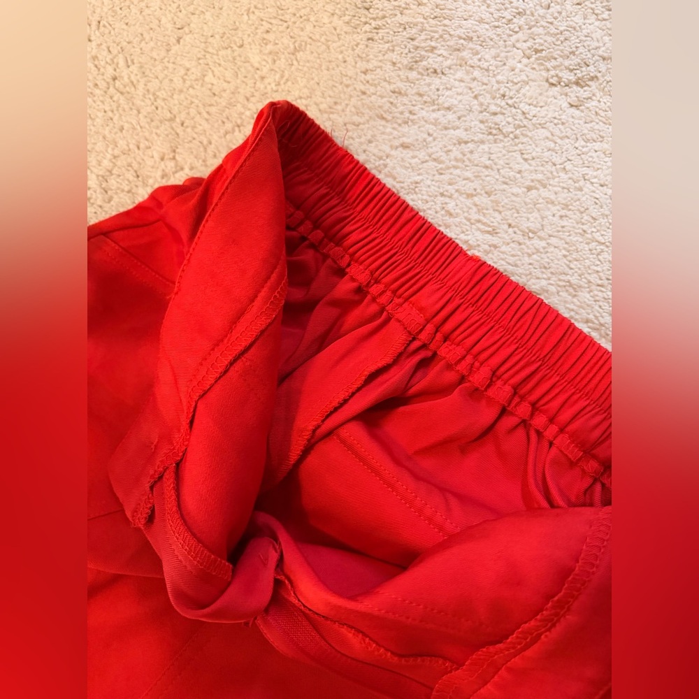Red Cargo pants - Picture 3 of 6
